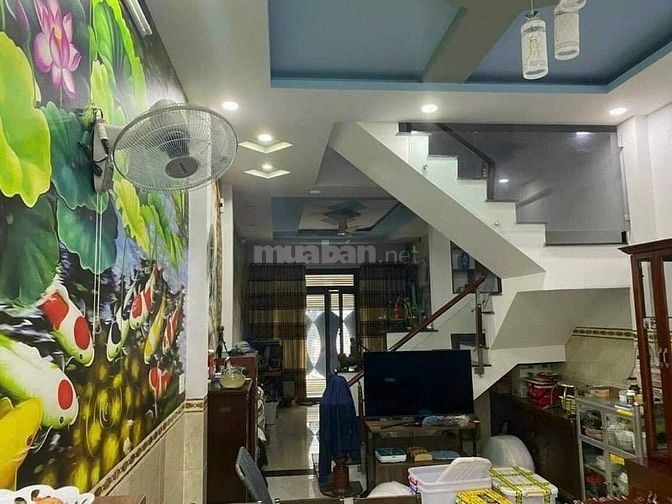Cho thuê nhà mặt tiền hẽm 4PN - 216 m2