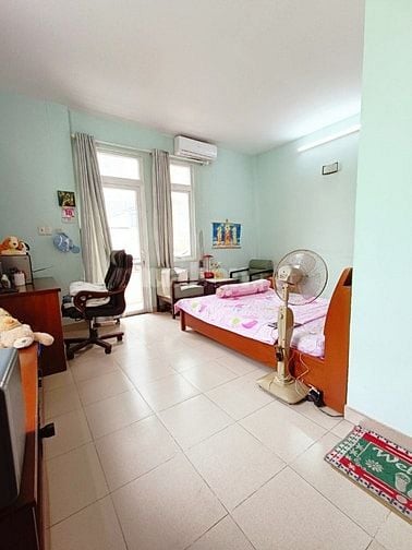 Mặt tiền Phó Đức Chính - 3.5 x 20m - 3 Tầng - Giá 9 tỷ thương lượng