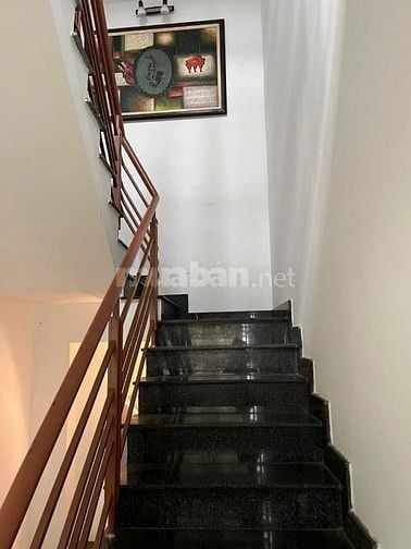 Cho thuê nhà hẻm xe tải lớn 66/... Hùng Vương, Phường 1, Quận  10