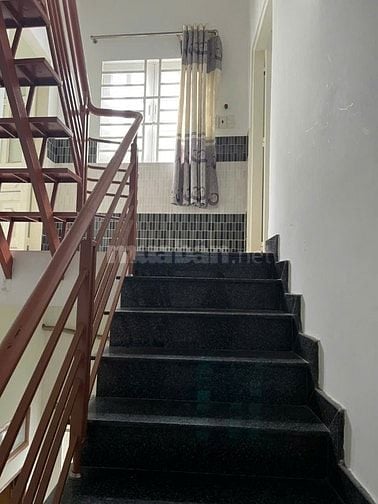 Cho thuê nhà hẻm xe tải lớn 66/... Hùng Vương, Phường 1, Quận  10