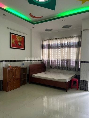 Cho thuê nhà hẻm xe tải lớn 66/... Hùng Vương, Phường 1, Quận  10