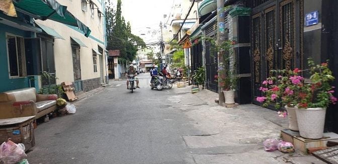 Mặt tiền Phó Đức Chính - 3.5 x 20m - 3 Tầng - Giá 9 tỷ thương lượng