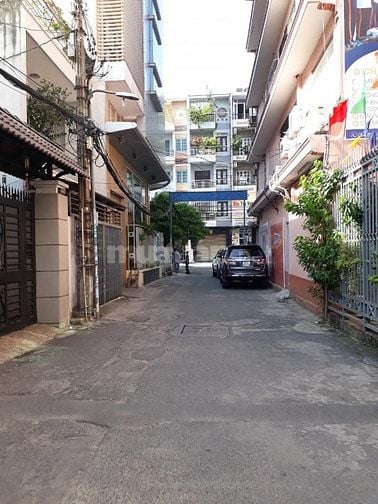 Nhà XINH ngay Ủy Ban, 4.2 x 13m, Trệt + 2 Lầu ST, Giá bán 9.5 tỷ TL