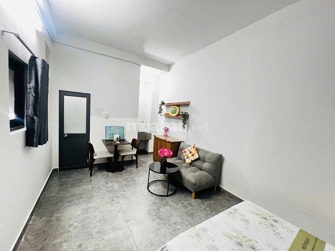 CHDV, Lê Hồng Phong, P12, Q10. 5tr/tháng, 25m2, có cửa sổ.