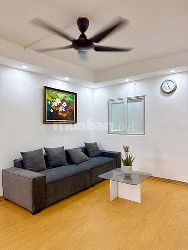 Tập thể Bách Khoa. Trần Đại Nghĩa. Hai Bà Trưng. Hà Nội Mặt phố. Ô tô 