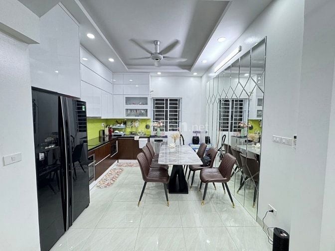 Bán nhà phân lô Kim Đồng 51m 4 tầng kinh doanh ô tô qua nhà 