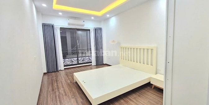 Cho thuê nhà mới tinh Hồ Tùng Mậu: 40m2, 5 tầng, full nội thất, 13tr