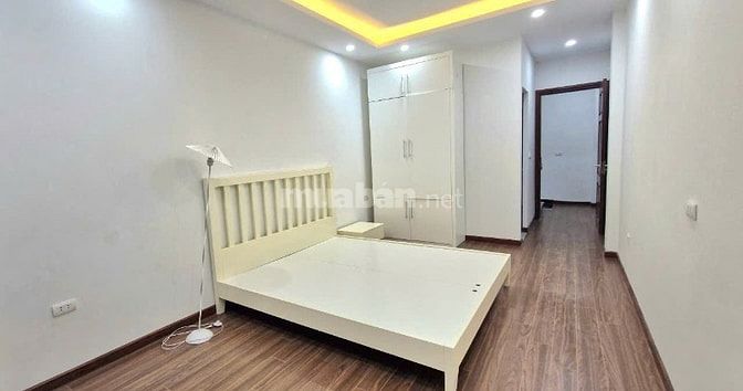 Cho thuê nhà mới tinh Hồ Tùng Mậu: 40m2, 5 tầng, full nội thất, 13tr