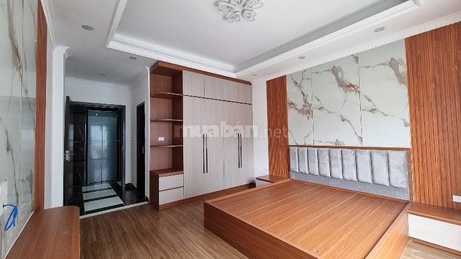 🏡 BÁN NHÀ MỚI TINH – THANG MÁY – Ô TÔ VÀO TẬN NHÀ 📍 Phường Long Biên