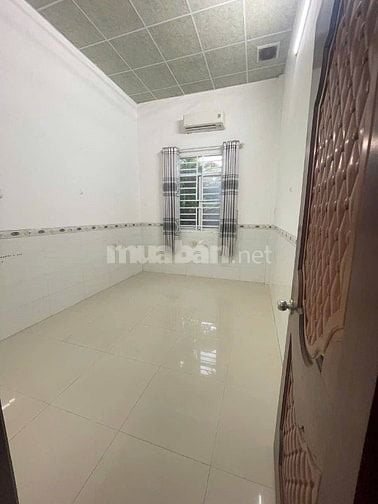 Bán gấp căn nhà cấp 4 ở Đ. Số 99 , Tân Phú Trung 100m2 SHR giá 800tr