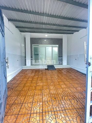 Bán gấp căn nhà cấp 4 ở Đ. Số 99 , Tân Phú Trung 100m2 SHR giá 800tr