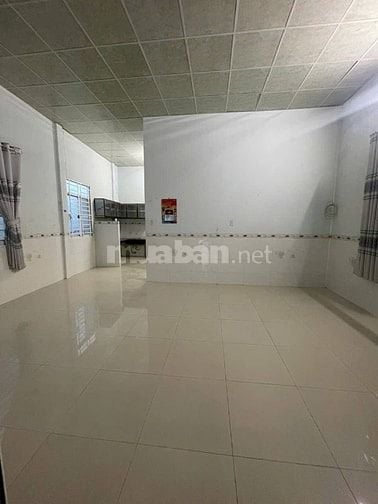 Bán gấp căn nhà cấp 4 ở Đ. Số 99 , Tân Phú Trung 100m2 SHR giá 800tr
