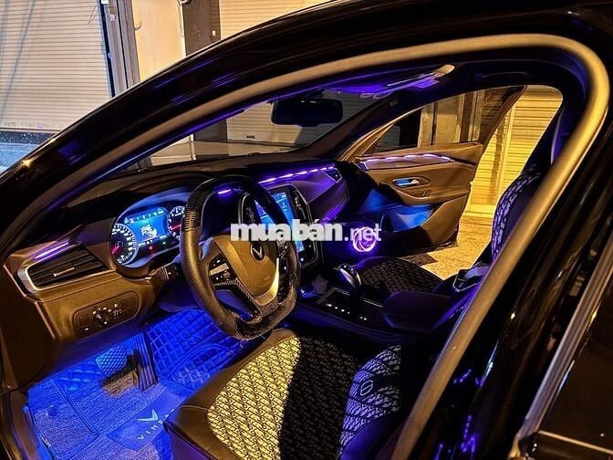 VinFast Lux A2.0 2021 2.0 AT - 82000 km