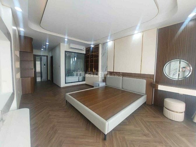 HIẾM! NHÀ MỚI PHỐ NGỌC LÂM - 7TẦNG THANG MÁY - OTO TRÁNH - KINH DOANH