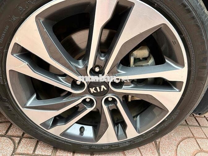 Kia Rondo 2017 2.0 GMT - 97 km