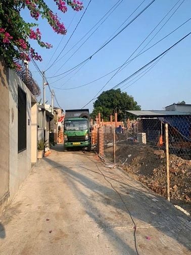 Bán Nhà đẹp 1 trệt 1 lầu Tân Vạn 3pn  xây mới 100% chìa khoá trao tay 