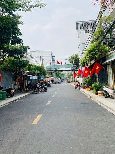 Nhà tốt xuất hiện! Nhà hẻm nhựa xe tăng Tô Hiến Thành quận 10 (5x21m) 