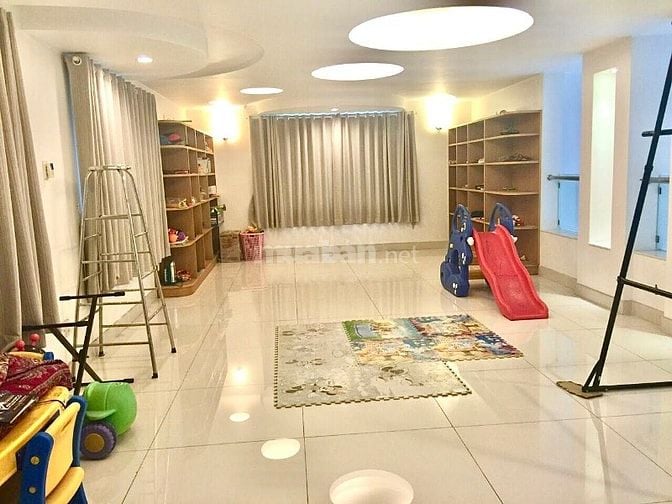 Biệt thự cho thuê Thảo Điền – mt 18.5m, gần Nguyễn Văn Hưởng – 7PN