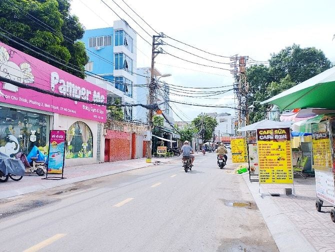 Nhà mặt tiền chính chủ gần chợ Bà Chiểu + UBND Quận 