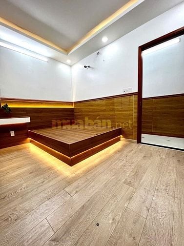bán nhà q12 10x6(sd 180m2) 5 tầng gần đại học gtvt , giá 5.15 tỷ 