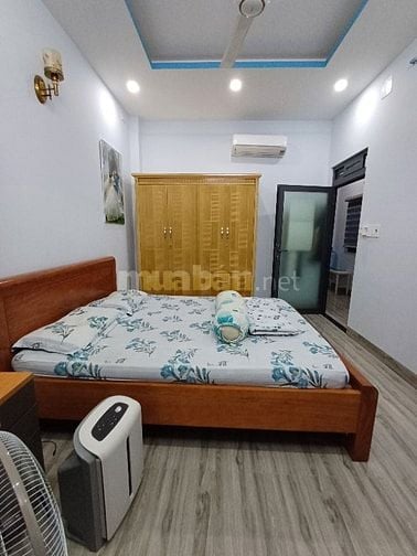 NHÀ BÁN Chính Chủ : 4 × 22 ( Nở Hậu ) .