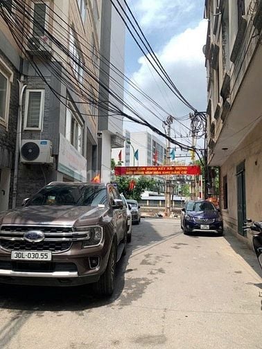 Bán nhà quận Thanh Xuân, p Nguyễn Lân, nhà mới 5 Tầng, khu phân lô ôtô