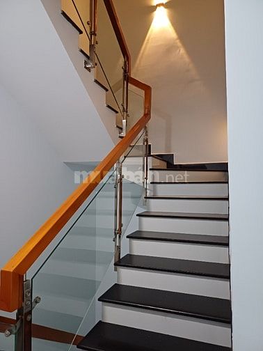 NHÀ BÁN Chính Chủ : 4 × 22 ( Nở Hậu ) .