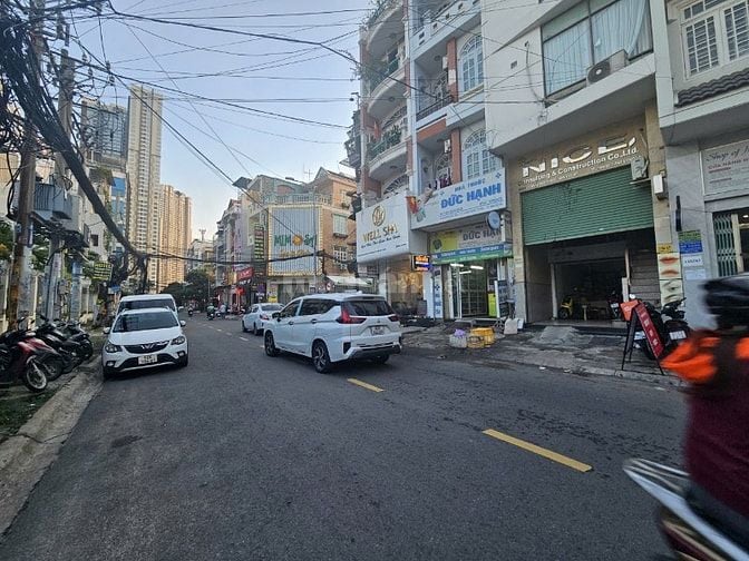 Bán 1T4L Mặt tiền đường 12m Nguyễn Hữu Cảnh ngay sát Ga Metro Văn Thán