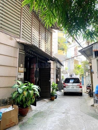 Bán nhà HXH gần Nguyễn Văn Trỗi trung tâm quận Phú Nhuận