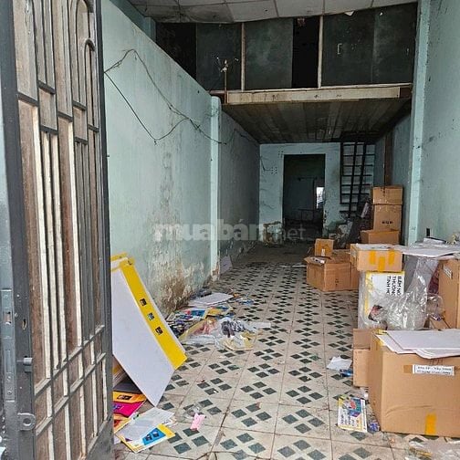 Cần tiền kinh doanh bán nhanh nhà diện tích khủng, gần Khu công nghiệp
