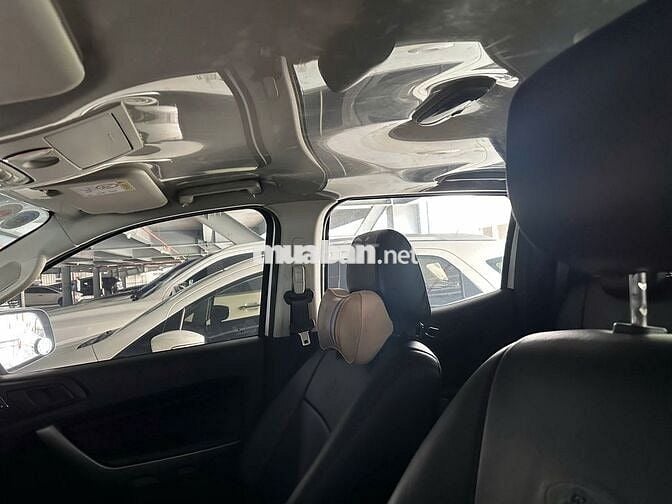 Ford Ranger XLS 2020, bảo hành 2026, vay 70%