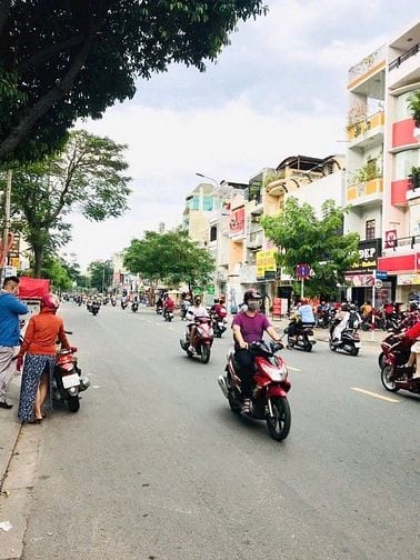 Bán nhà MTKD Tân Sơn Nhì 8 x 33m đúc 1 hầm 3 lầu ST giá 58 tỷ