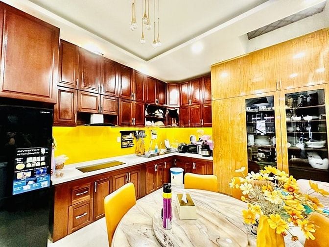 NGUYỄN OANH GÒ VẤP - HẺM XE HƠI TRÁNH - 4 x18 - 4 TẦNG - 7.8 TỶ CÒN TL