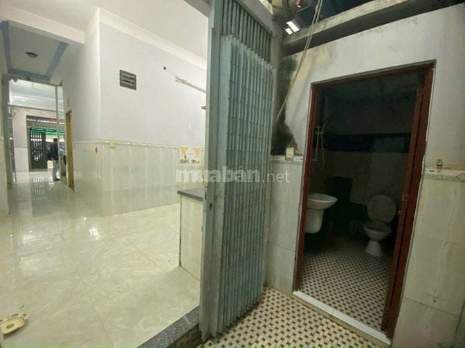 CHO THUÊ nhà MT nội bộ khu Tên Lửa 13 triệu