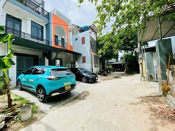 Mẹ tôi cần bán gấp nhà ở Lê Đình Cẩn , Bình Tân , TPHCM