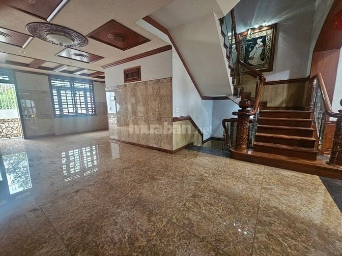 Siêu biệt thự MT Nguyễn Văn Khối (7x30) 1 hầm 4 tầng ST giá tốt