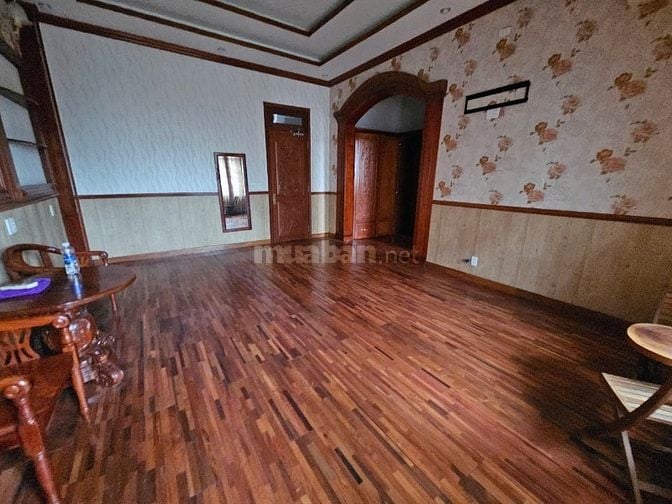 Siêu biệt thự MT Nguyễn Văn Khối (7x30) 1 hầm 4 tầng ST giá tốt