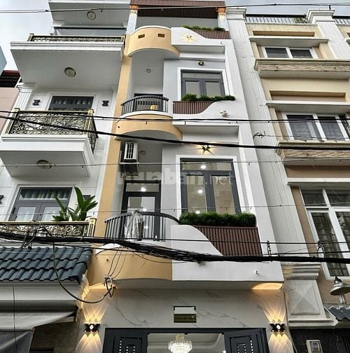 Khu nhà cao tầng, hẻm đẹp, xe tải quay đầu trung tâm Phú Nhuận