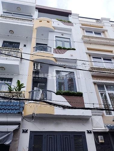 Khu nhà cao tầng, hẻm đẹp, xe tải quay đầu trung tâm Phú Nhuận