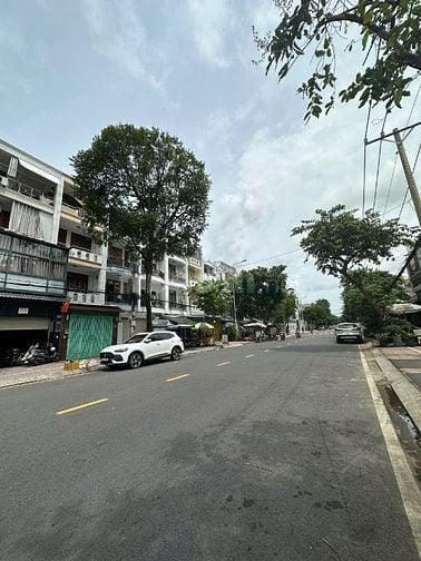 Giảm 2ty,nhà 4lau,Lê Quang Định,Bình Thạnh,96m,HXH sát MT,12ty hơn
