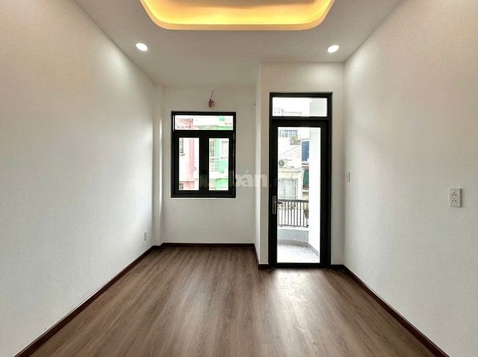Khu nhà cao tầng, hẻm đẹp, xe tải quay đầu trung tâm Phú Nhuận