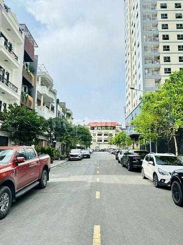Siêu phẩm! Nhà phố KDC Homyland Riverside DT 100m2 giá 17 tỷ