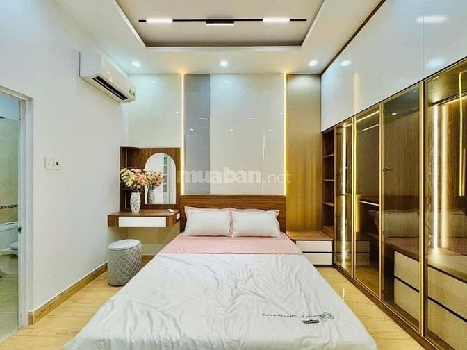 Cần bán gấp nhà 54m2 ngay Dương Quảng Hàm, GV. Giá: 2 Tỷ 510tr, hẻm 5m