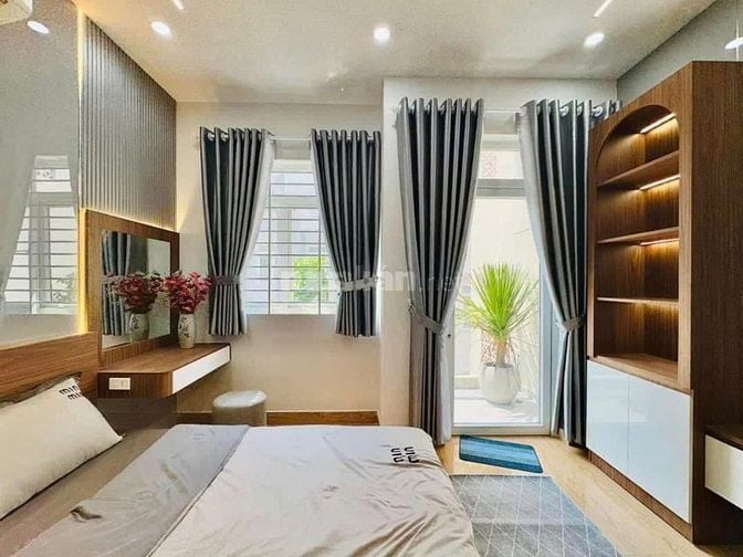 Cần bán gấp nhà 54m2 ngay Dương Quảng Hàm, GV. Giá: 2 Tỷ 510tr, hẻm 5m