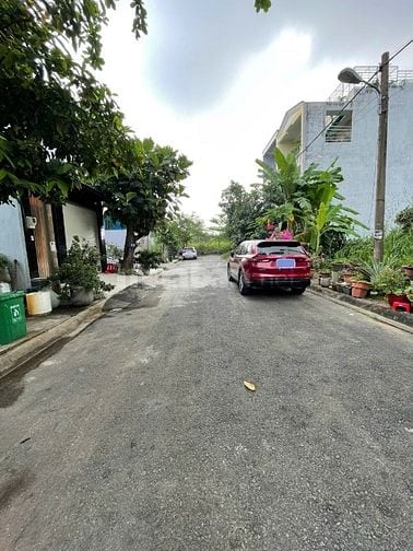 Cần bán nhanh nền đất Đông Dương quận 9, giá thấp, đầu tư tốt.