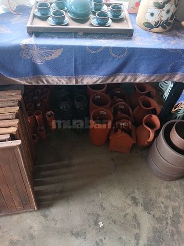 Sang tiệm gốm đang hoạt động tại thị trấn gia ray đồng nai