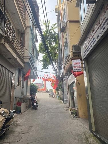 Bán nhà 323.3 Thuỵ Phương, 37m2, ô tô đỗ cửa giá 6,6 tỷ