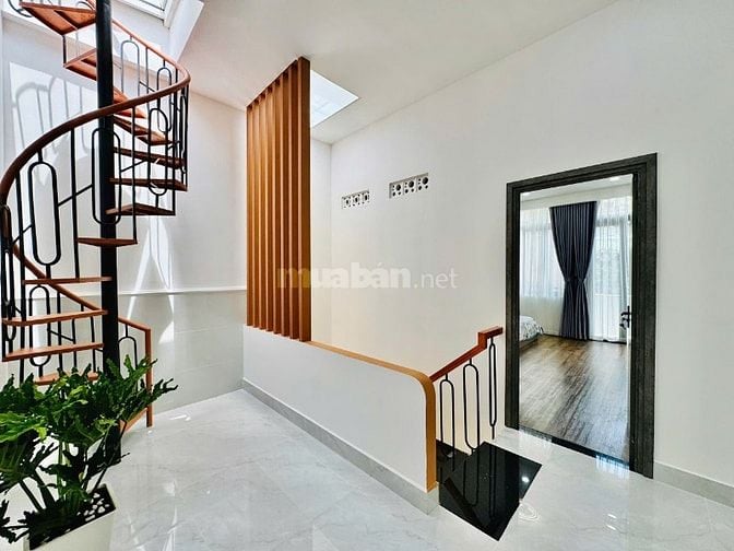 Nhà Huỳnh Văn Bánh 2 MT, ngang 4.6m, 59m2, đầy đủ nội thất cao cấp