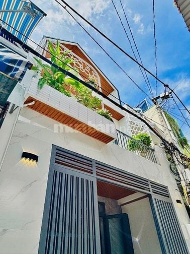 Nhà Huỳnh Văn Bánh 2 MT, ngang 4.6m, 59m2, đầy đủ nội thất cao cấp