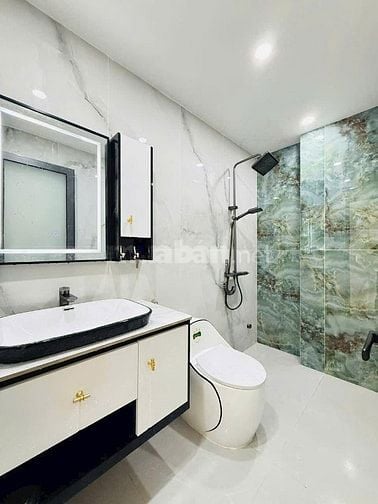 Sang nhượng gấp nhà 58m2 Cửu Long, P2, Tân Bình. Sổ hồng riêng